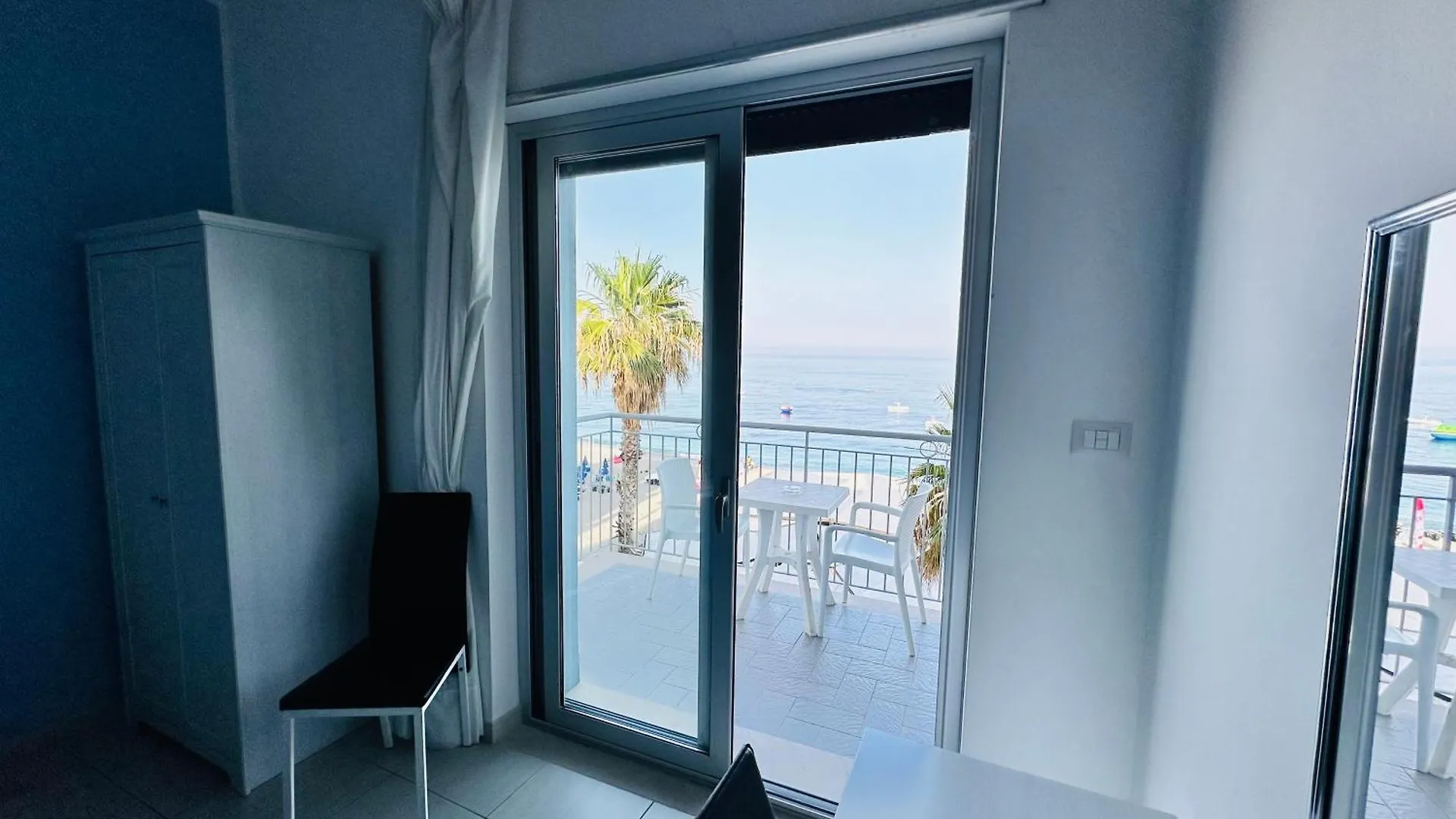 Maniel Beach Hotel Letojanni