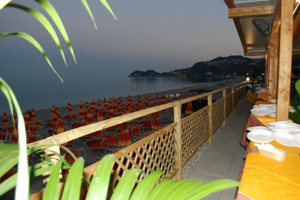 Maniel Beach Hotel Letojanni